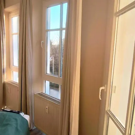 Ostseetraum-sellin * Sellin (Rugen)